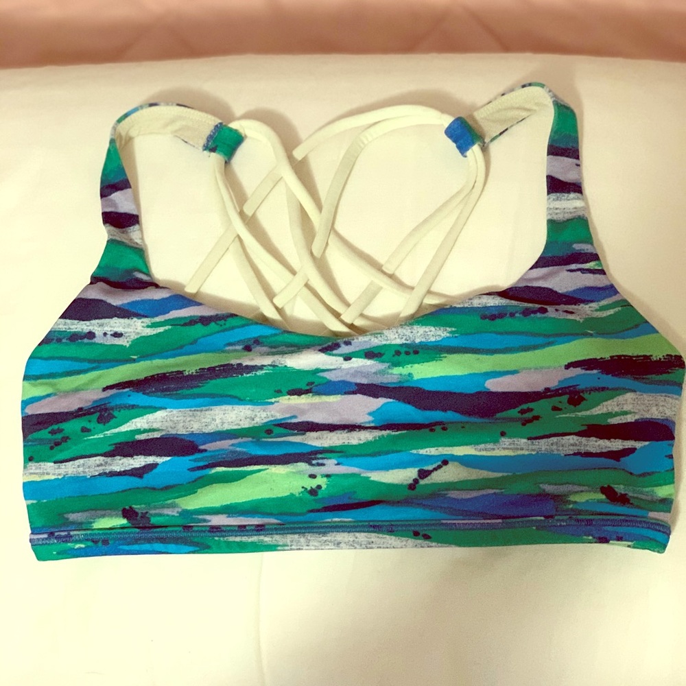 Lululemon Free to be Wild Bra Size:6